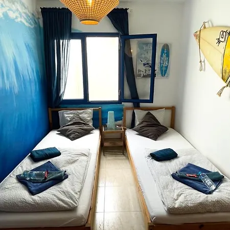 Red Star Surf & Yoga Camp Lanzarote Hostel
