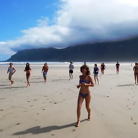 Hostel Red Star Surf & Yoga Camp Lanzarote Famara