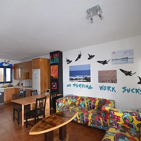Hostel Red Star Surf & Yoga Camp Lanzarote Famara