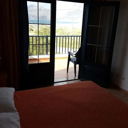 Red Star Surf & Yoga Camp Lanzarote Hostel