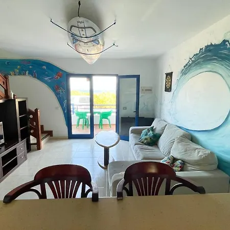 Red Star Surf & Yoga Camp Lanzarote * Famara