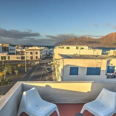 Hostal Red Star Surf&yoga Camp Lanzarote