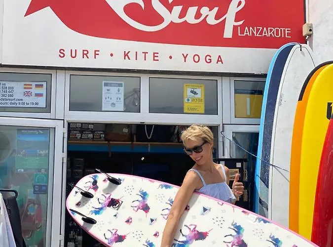Red Star Surf&yoga Camp Lanzarote Hostal