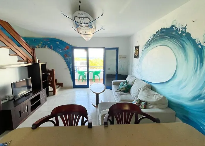 Red Star Surf&yoga Camp Lanzarote * Famara