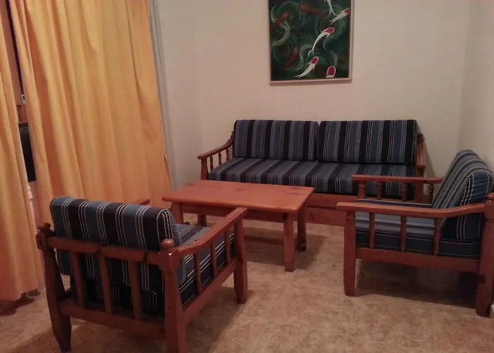 Red Star Surf&yoga Camp Lanzarote Hostal Famara