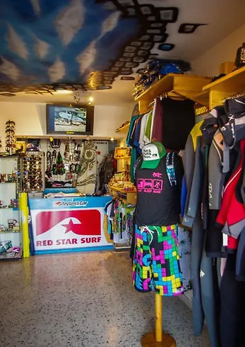 Red Star Surf&yoga Camp Lanzarote * Famara