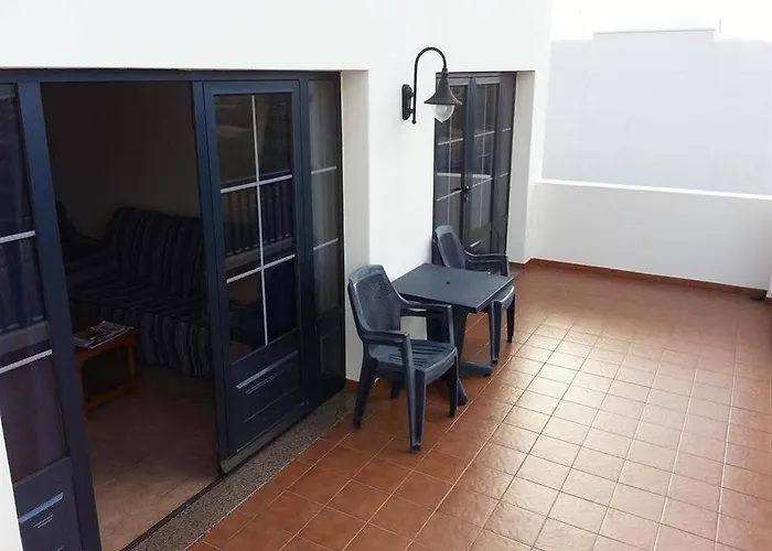 Red Star Surf&yoga Camp Lanzarote Famara